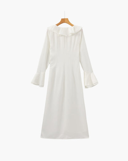 Vestido Midi com Botões de Pérola e Folhos