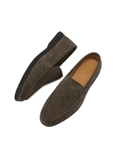 Mocassins Premium em Camurça – Sola Preta