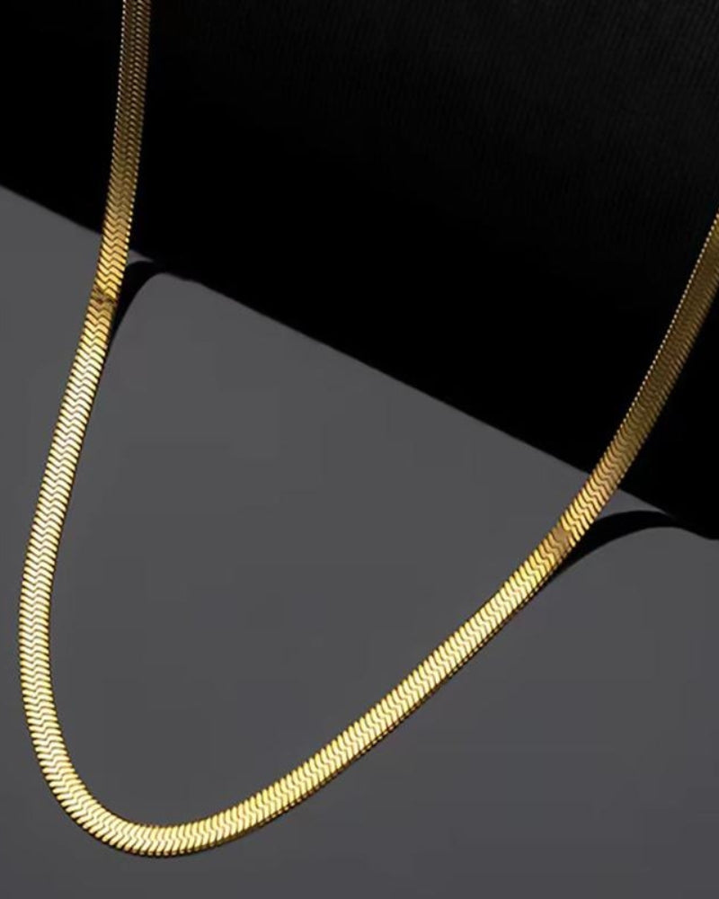 Serene Sleek Necklace