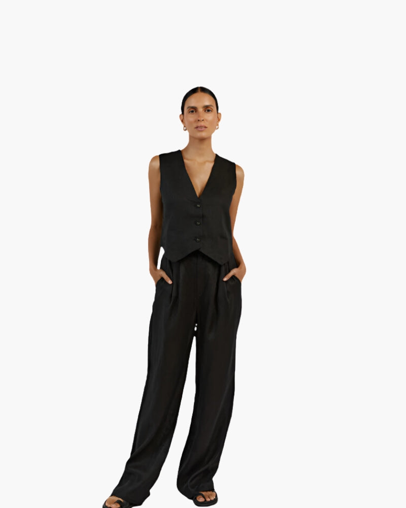 Elegant Lady - Vibrant Tailored Set