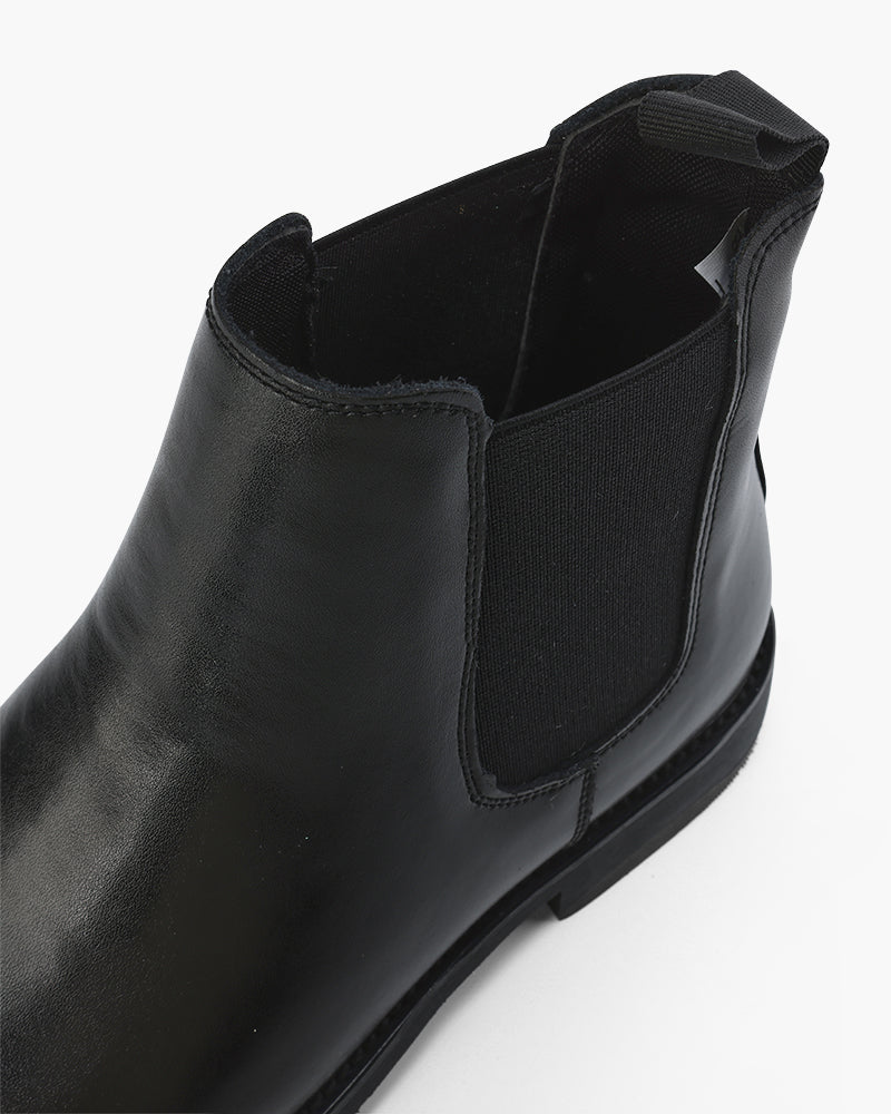 Chelsea Old Money Boots